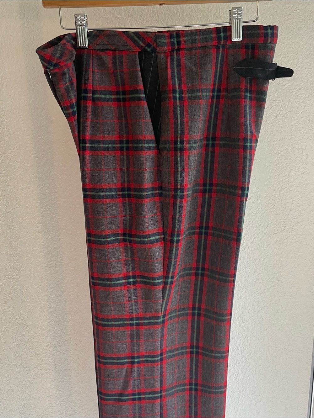 Vintage 50s 60s Women's Red plaid tartan trousers gray tone upcycled - Picture 6 of 12